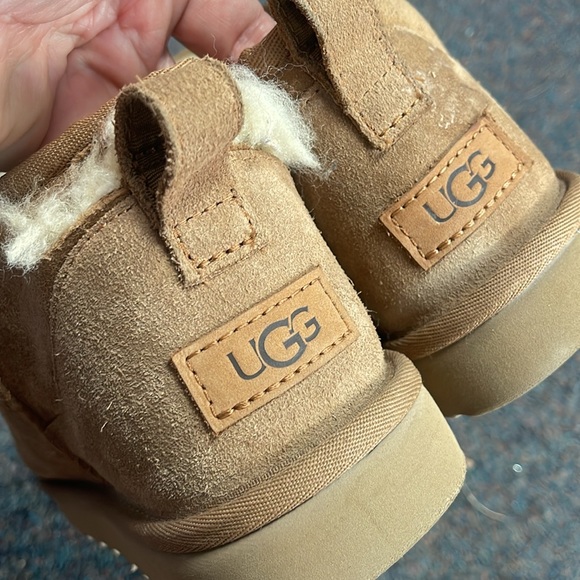 UGG Chestnut Ultra Mini Shearling Lined Footwear - Picture 8 of 8